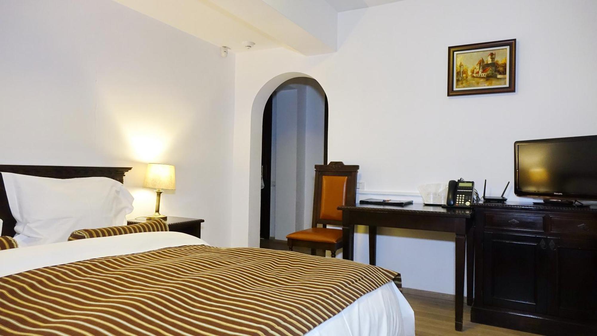 Vila Leonida - Resort Leonida Buşteni Eksteriør billede