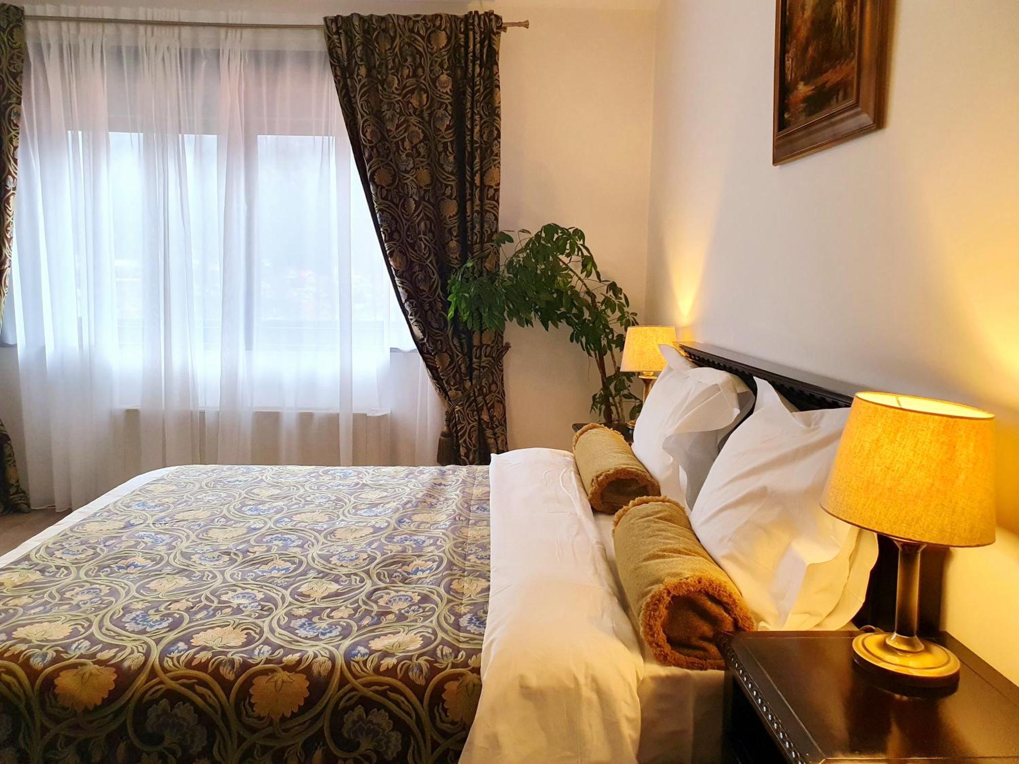 Vila Leonida - Resort Leonida Buşteni Eksteriør billede